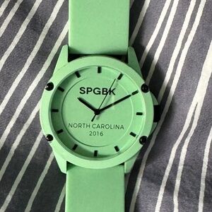 SPGBK mint green analog watch